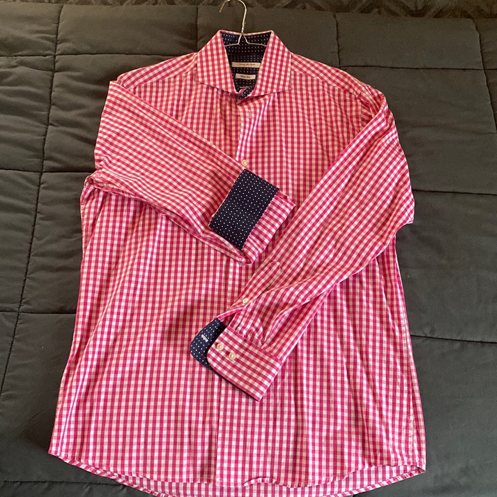 Beautiful designer mens dress shirt.